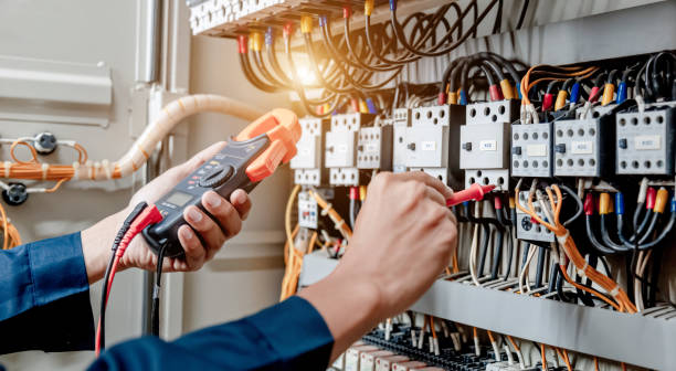 Best Affordable Emergency Electrician  in Dayton, OR